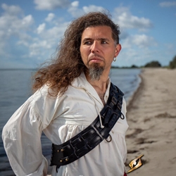 Adventurer Leather Bandolier