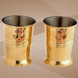 Captain’s Cups With Storage Box 804398